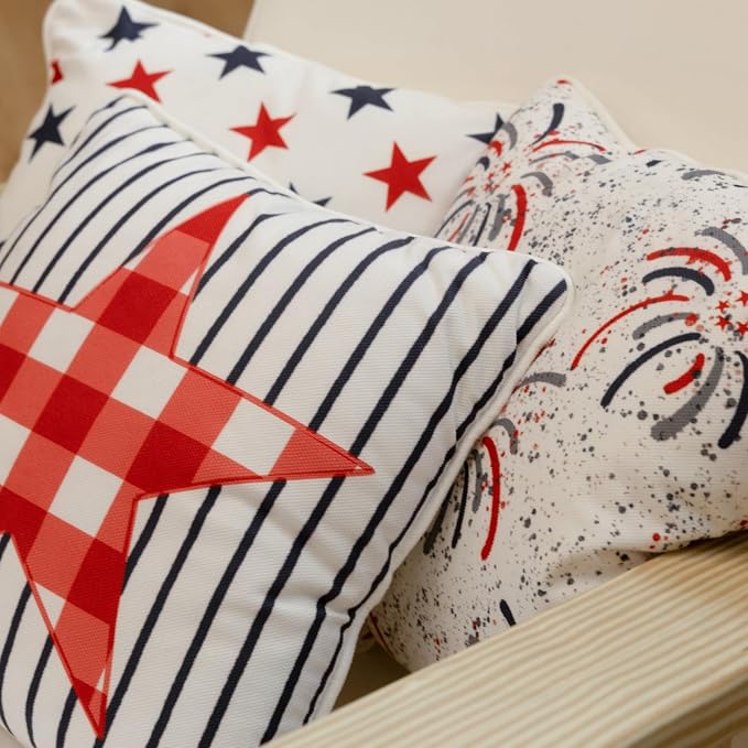 East Green 14 x 14 Square Outdoor Accent Pillow, Set of 2, Gingham Star