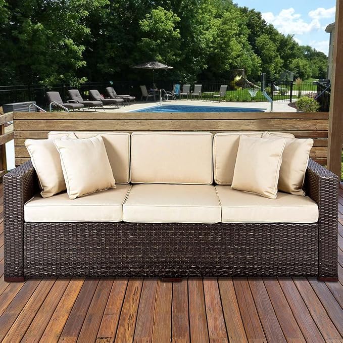 Hometex Canada Pillow Insert 22" x 22" Indoor Outdoor Polyester Filled Standard Cover (12 Pack)