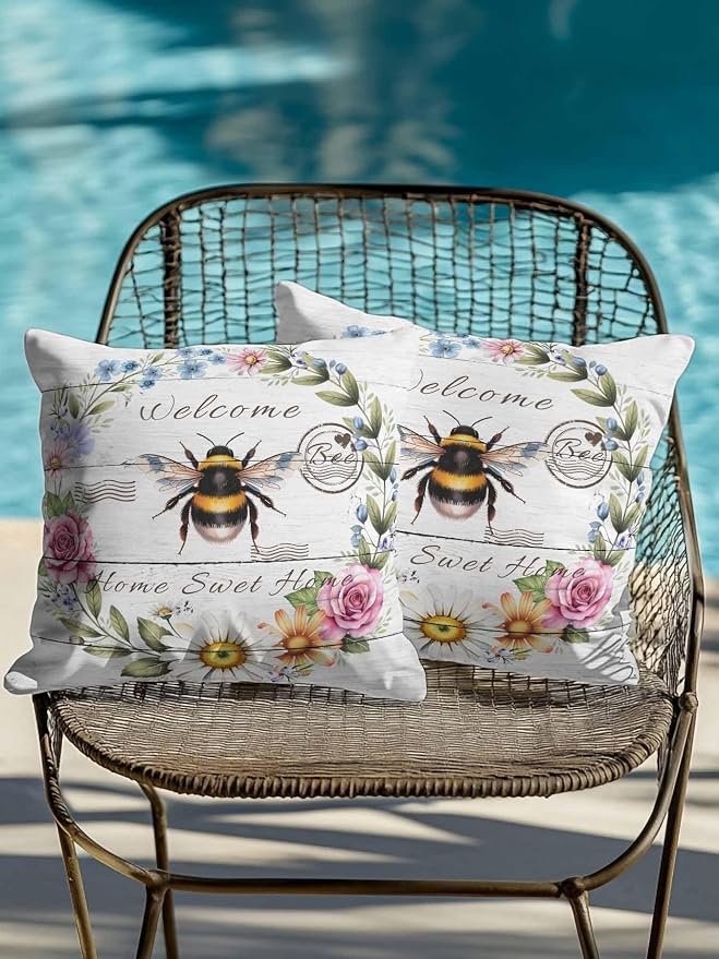 Outdoor Waterproof Throw Pillows Rustic Bee Flower Wreath Patio Pillows Pack of 2,Decorative Pillow Covers with Insert,Pillow Cushion Case for Garden Couch Sofa Farmhouse White Wood Board
