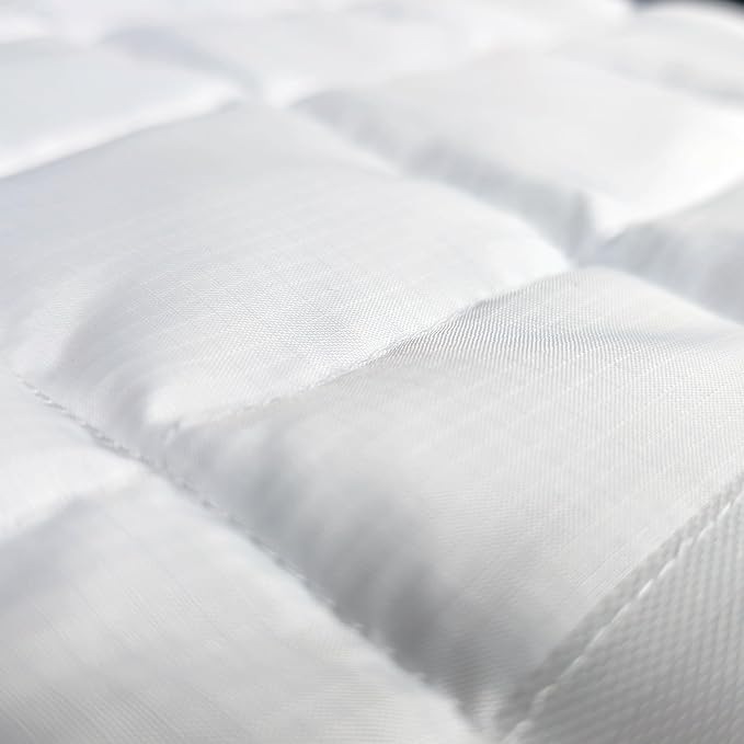 Outdoor Pillow Weights – Invisible Weighted Inserts to Keep Outdoor Cushions in Place on Windy Patios, Decks, Yachts & Resorts – Water-Resistant, Wind-Tested (2-Pack)