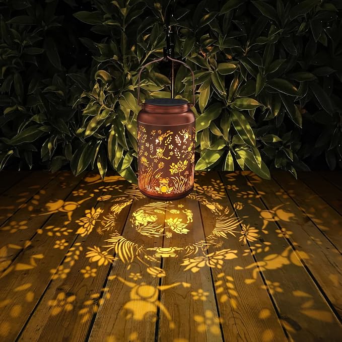 Frog Solar Lanterns Outdoor Waterproof Garden Decor Gifts for Women | Metal Hanging Solar Lights Birthday Gifts for Grandma Mom Solar Decoration Outside for Yard, Patio, Backyard, Porch