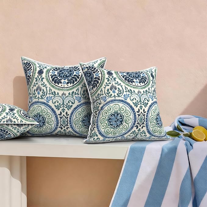 Outdoor Throw Pillows Inners, Fade Resistant Patio Furniture Square Pillows with Piping Set of 2 for Patio Furniture, 18x18 Inch, Celadon Wreath