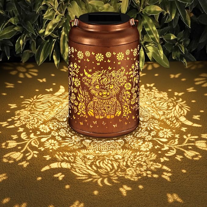 Solar Lanterns Outdoor Waterproof Garden Decor Gifts for Women Mom | Highland Cattle Metal Hanging Solar Lights Birthday Gifts for Grandma Mom Solar Decoration Outside for Yard, Patio, Porch