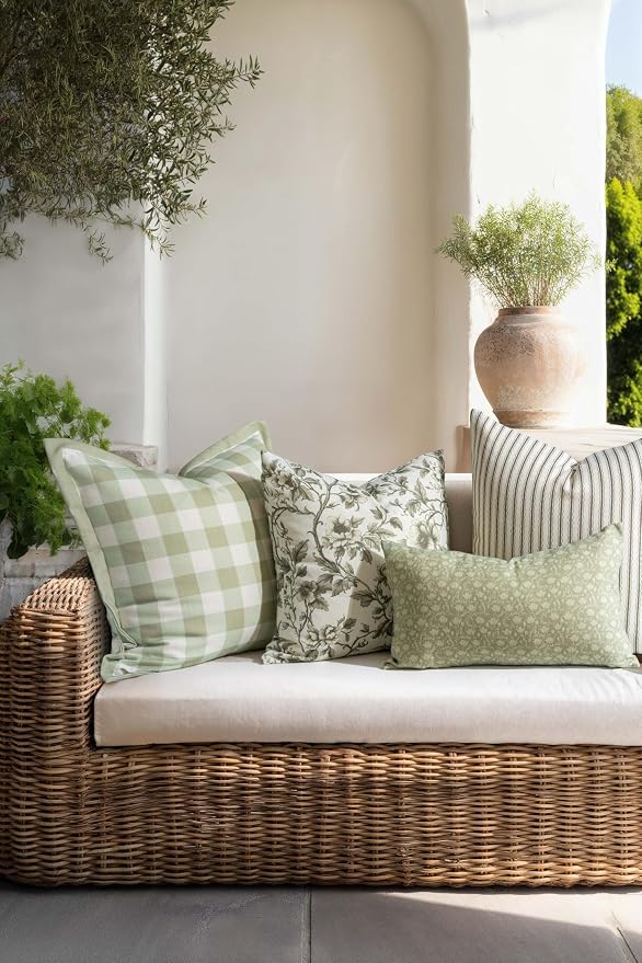 Modern Farmhouse California Casual Indoor Outdoor Throw Pillow Cover, 20"x20" Water Repellent for Patio, Backyard, Couch, Poolside, Oliver Green Print Vintage Chinoiserie Floral