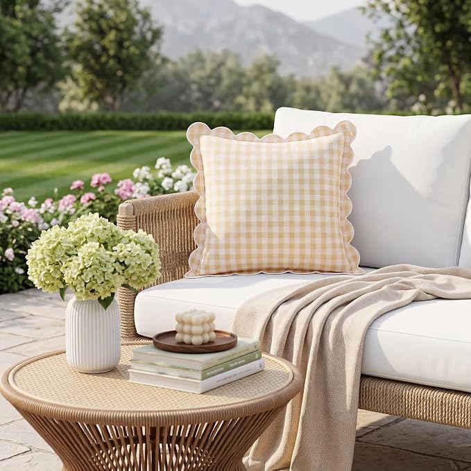 Gingham Scalloped Throw Pillow Cover 20"x20",Beige