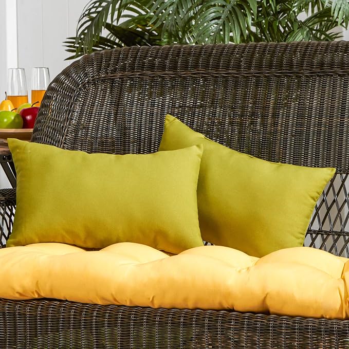 South Pine Porch Outdoor 19x12-inch Rectangle Accent Pillow (Set of 2), Kiwi